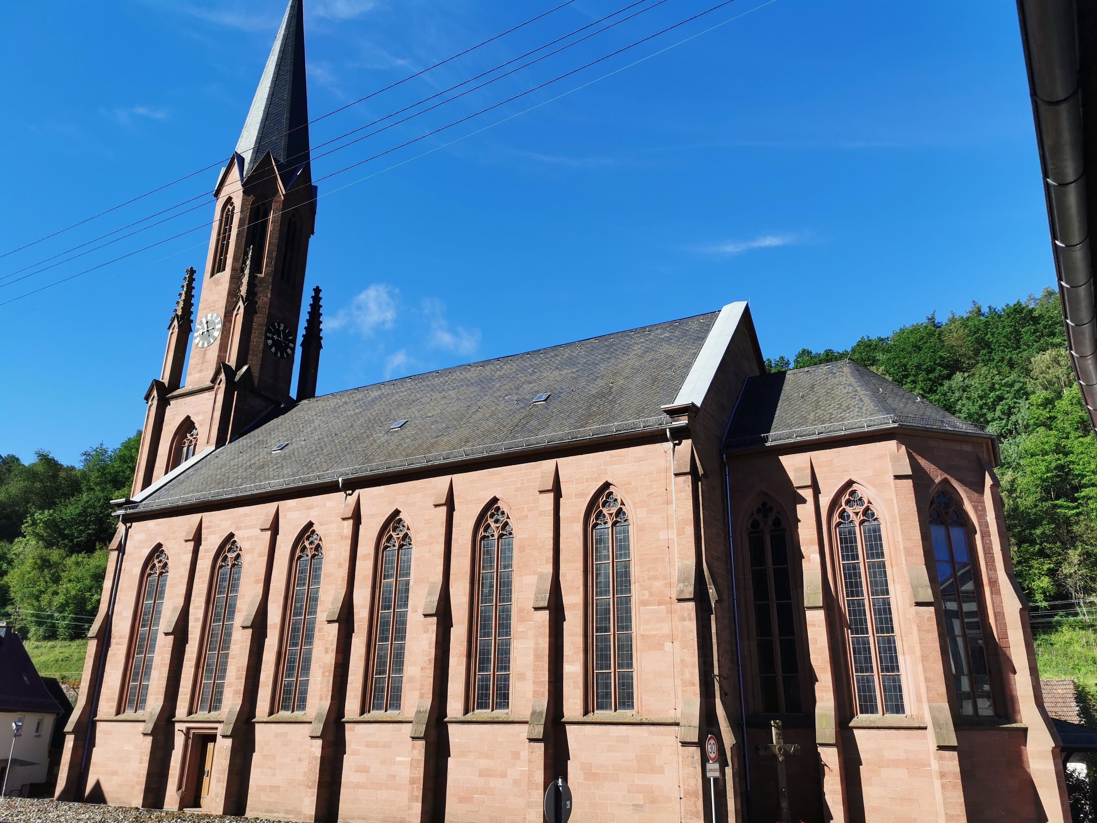 Kath. Kirche St. Simon U. Judas Thaddäus - Weidenthal | Pfalz.de