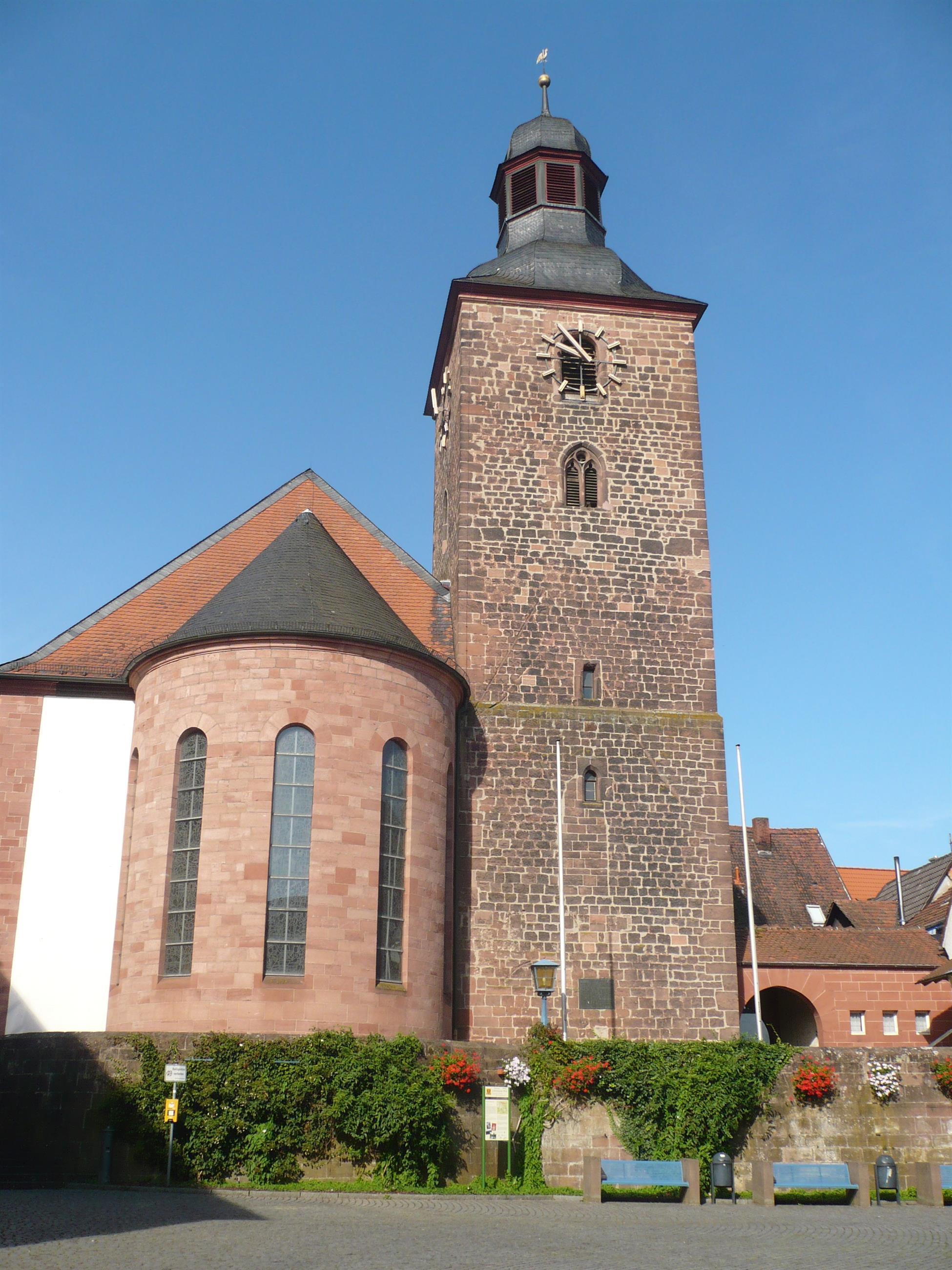 12 Die Stadtkirche "Stadtrundgang Durch Annweiler Am Trifels" | Pfalz.de