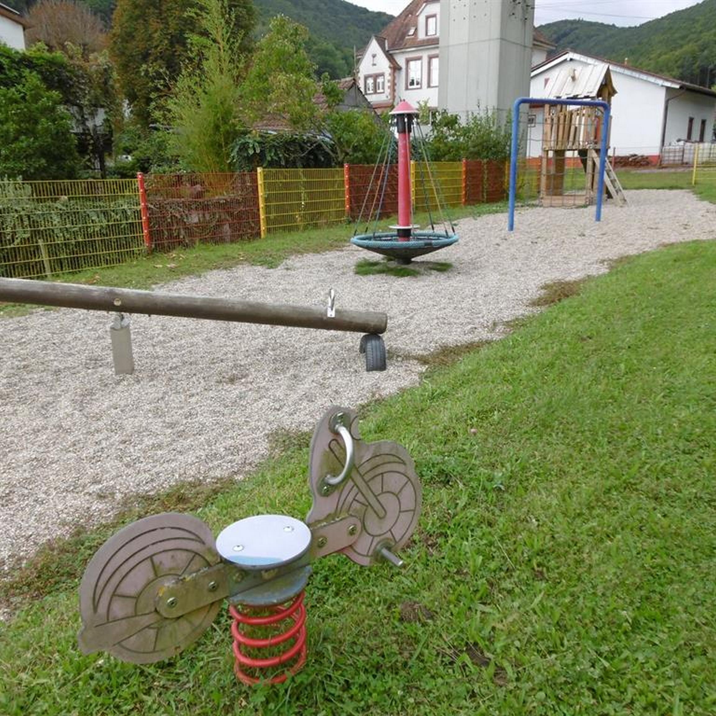 Spielplatz Annweiler-Gräfenhausen | Pfalz.de