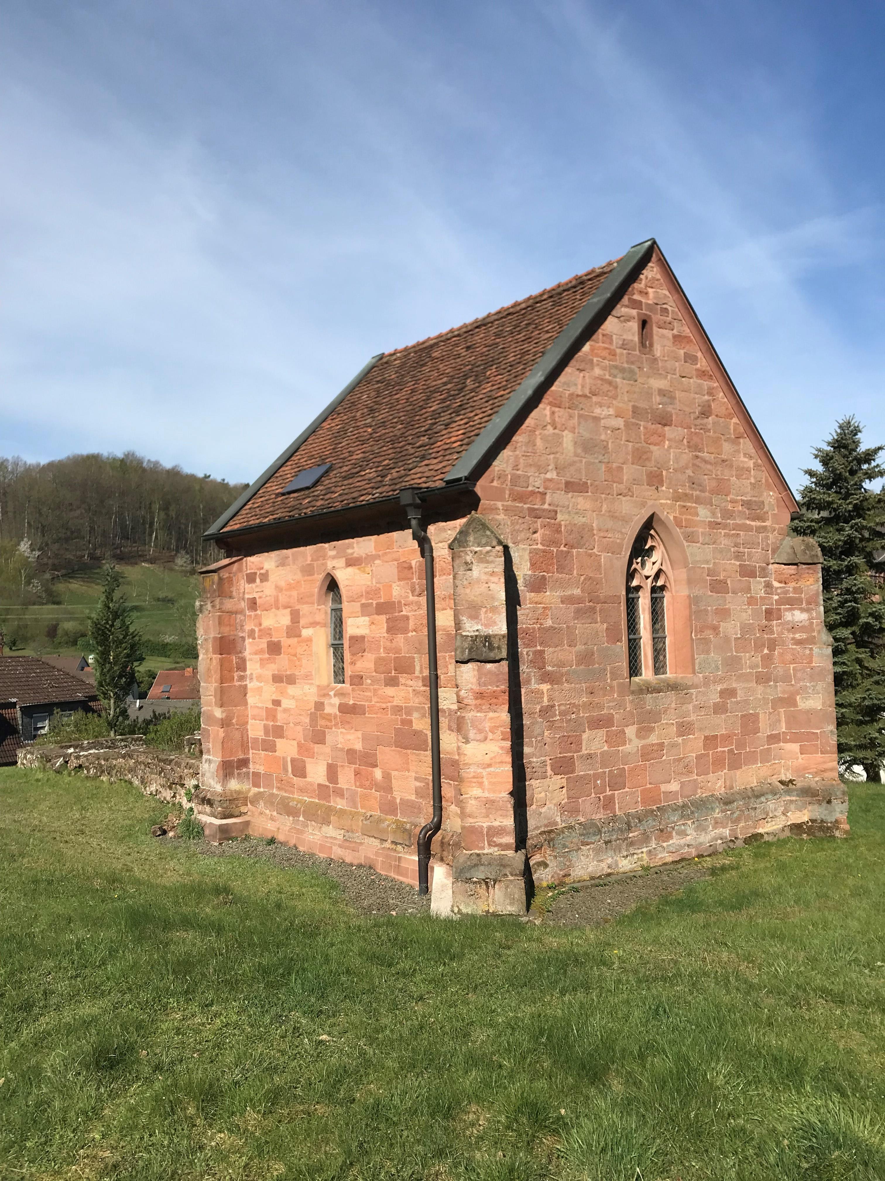 Alte Kirche Obernheim-Kirchenarnbach | Pfalz.de