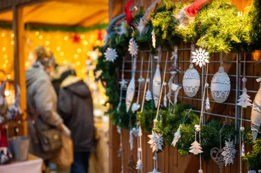 Christkindelmarkt Kandel, Weihnachtsdeko (© CC BY Pfalz.Touristik e.V., Heimatlichter GmbH)