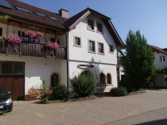 Ausenansicht Bild 2 (© Gästehaus Boller)
