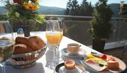 Frühstück mit Weitblick (© Familie Ulses)