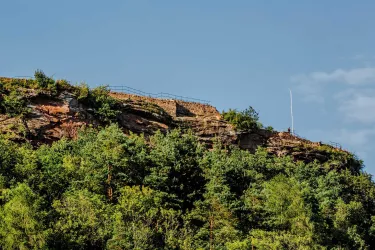 Blick zur Falkenburg (© Stephanie Ser)