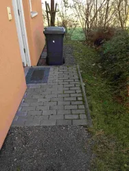 Zuwegung und ebenerdiger Eingang