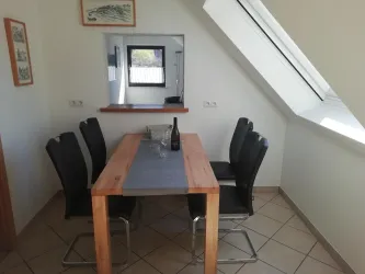 Esstisch in Küche (© Melhubach Photographie)