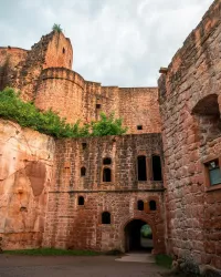 Innenbereich der Hardenburg