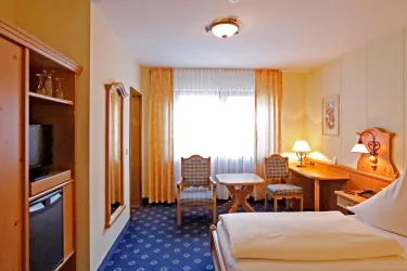 Doppelzimmer (© Stadt Bad Dürkheim)