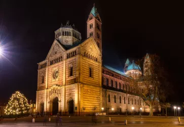 Dom bei Nacht (© Adobe Stock)