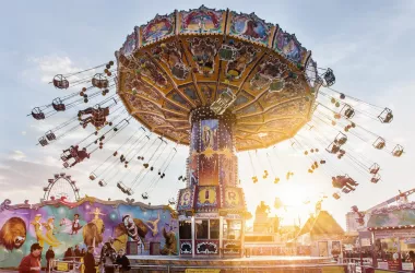 Herbstmesse Wellenflug (© AdobeStock)