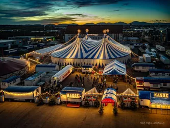 "Landauer Weihnachtscircus" (© "Landauer Weihnachtscircus".)