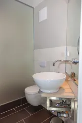 Waschbecken mit WC