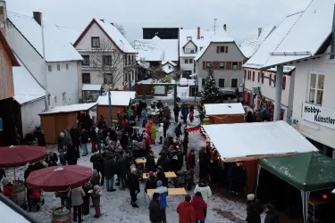 Weihnachtsmarkt Offenbach im Schnee (2)