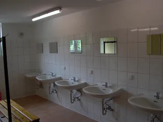 Sanitär Campingplatz, Ansicht 1