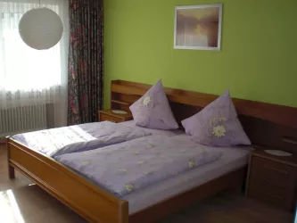 Schlafzimmer 2, Ansicht 1