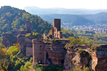 Burg Alt-Dahn - Grafendahn - Tanstein (© Kurt Groß)