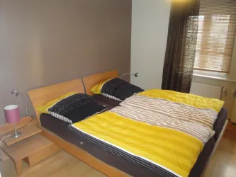 Schlafzimmer_1 (© Matthäus Burkhart)