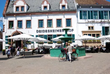 Marktplatz Deidesheim 1