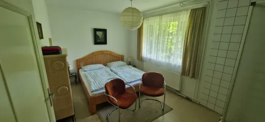 Schlafzimmer 1 mit Dusche